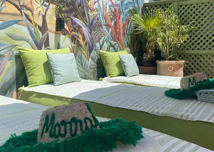 Riad Dar Adal Exclusivite 2 A 6 Personnes Petit Dejeuner Compris Place Jemaa El FnaHotel Marrakech